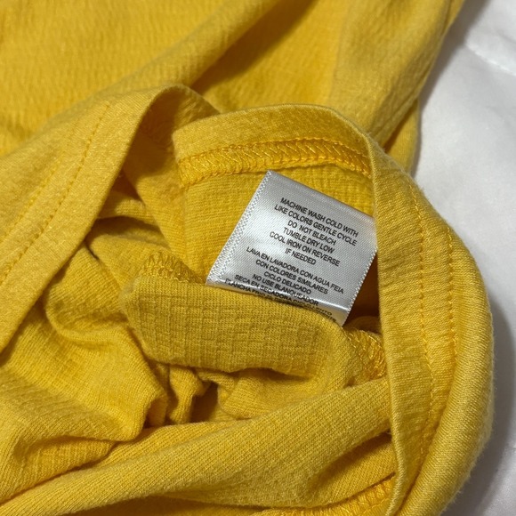 All in Love Women's Sleeveless Top S Yellow Tassel Tie Neck‎ Ruffle Trim Casual - Picture 5 of 5